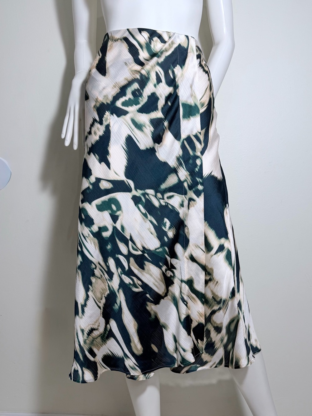 Calvin Klein Abstract Midi Skirt in Cream and Dark Green